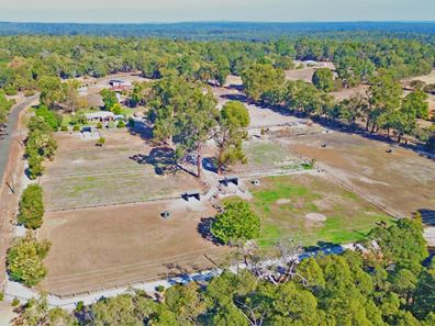 415 La Grange Road, Stoneville WA 6081