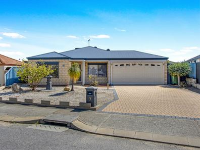 7 Tintagel Loop, Orelia WA 6167