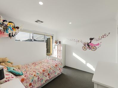 17 Narran Street, Anketell WA 6167