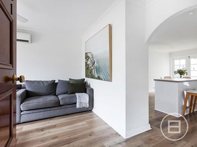 1/2 Weaponess Road, Scarborough WA 6019