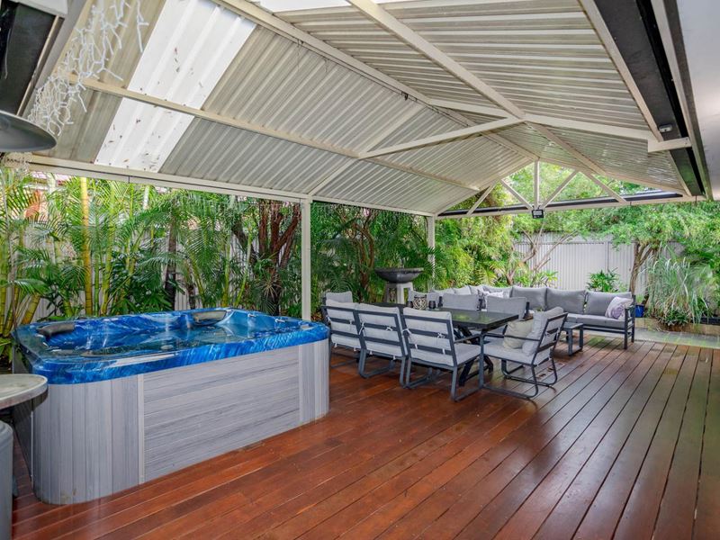 1 Waterview Parade, Southern River WA 6110