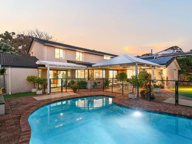 25 Sandover Drive, Karrinyup WA 6018