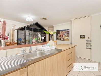2 Liberton Place, Coodanup WA 6210