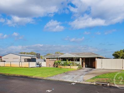 2 Eulalia Street, Carey Park WA 6230