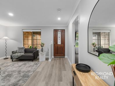 18 Eastleigh Loop, Currambine WA 6028