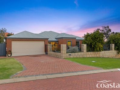4 Peregrine Court, Singleton WA 6175