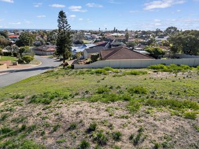 7 Fulmar Place, Halls Head WA 6210