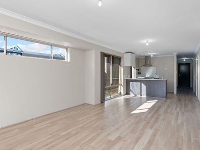 5 Casterton Road, Byford WA 6122