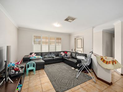 9B Wickling Drive, Beckenham WA 6107