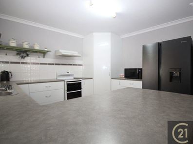 29 Venn Street West, Collie WA 6225