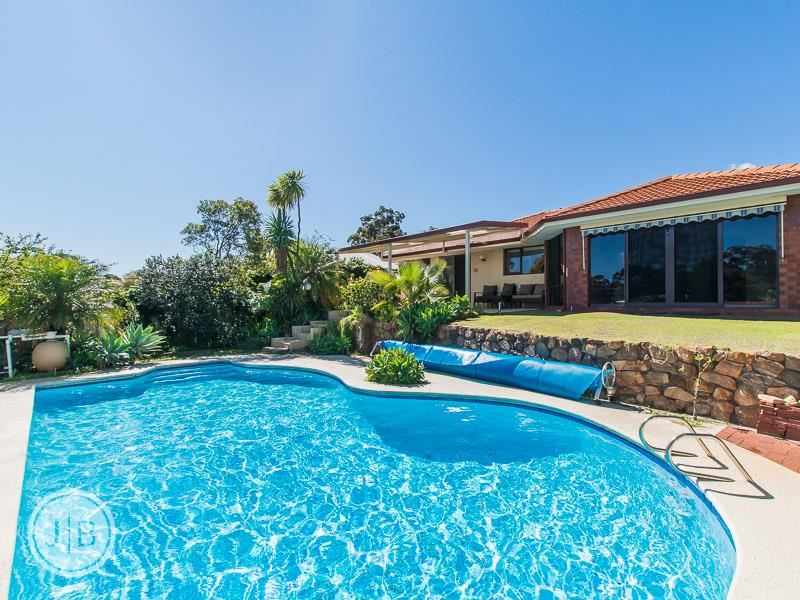 12 More Crescent, Bull Creek WA 6149