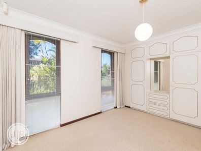 12 More Crescent, Bull Creek WA 6149