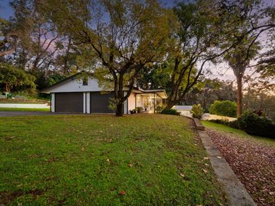 3 St Emilies Road, Kalamunda WA 6076