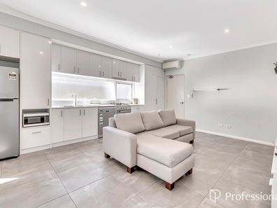 7/57 McGlinn Way, Cloverdale WA 6105