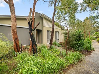 15 Cassowary Crescent, Coodanup WA 6210