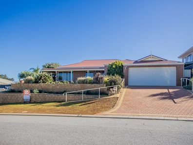 9 Auger Green, Wandina WA 6530
