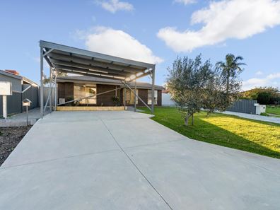 13 McAllister Way, Beechboro WA 6063