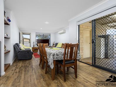 2/38 Crowtherton Street, Bluff Point WA 6530
