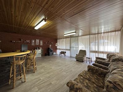 6 Kobeelya Avenue, Katanning WA 6317
