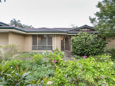 4 Addlewell Glen, Kiara WA 6054