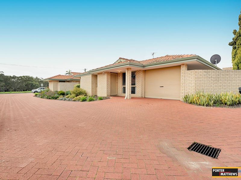 7/15 Summer Place, Thornlie WA 6108