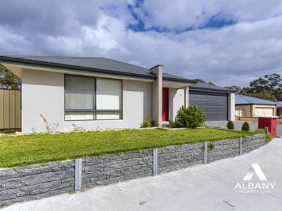 6 Henton Peak Heights, Mount Barker WA 6324