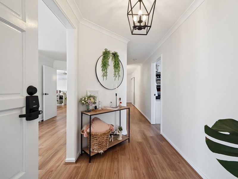9 Pine Grove, Kardinya