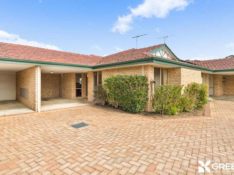 2/78-80 Oakmont  Avenue, Meadow Springs