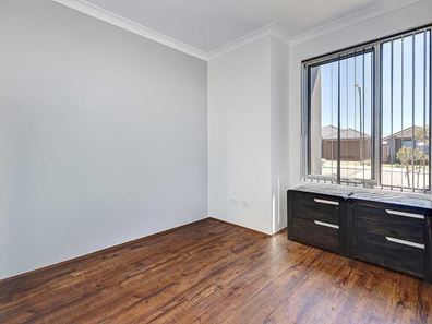 25 Pearce Avenue, Forrestfield WA 6058