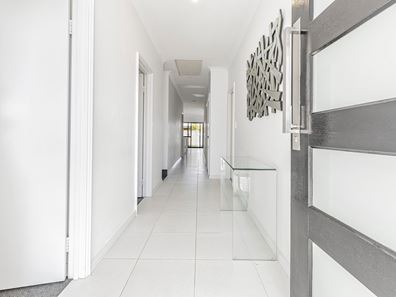 15 Musing Way, Aveley WA 6069