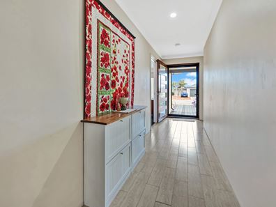 2 Protea Avenue, Moresby WA 6530