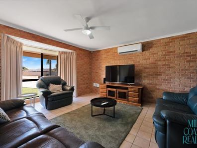 5 Hemsley Place, Bluff Point WA 6530