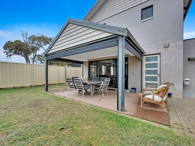 5/305 Chapman Road, Bluff Point WA 6530