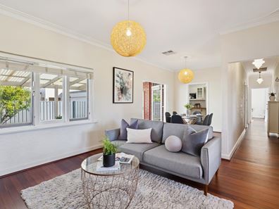 20 Walpole Street, St James WA 6102