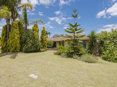 25 Meadowview Drive, Ballajura WA 6066