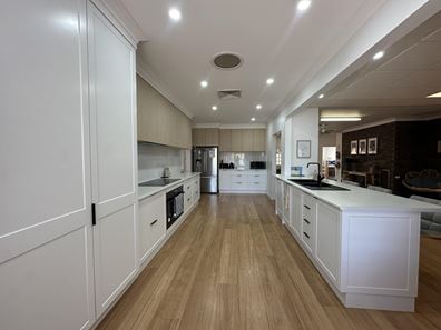 35 Braeside Road, Katanning WA 6317
