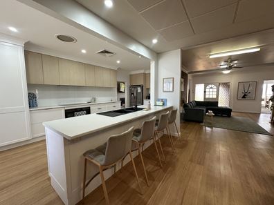 35 Braeside Road, Katanning WA 6317