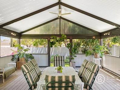 24 Armstrong Road, Broadwater WA 6280
