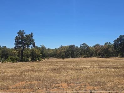 35 Imperial Ridge, Chittering WA 6084