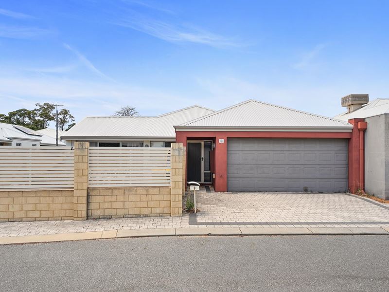 8/21 Cronin Place, Armadale