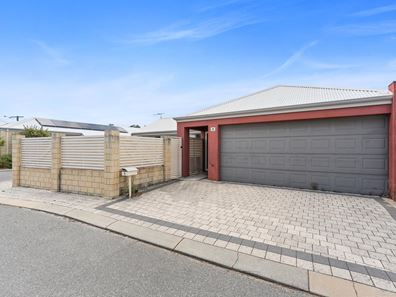 8/21 Cronin Place, Armadale WA 6112