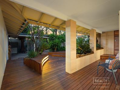 30 Elfreda Avenue, Sorrento WA 6020