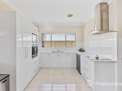 8/20 Weld Road, Swan View WA 6056