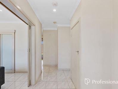 8/20 Weld Road, Swan View WA 6056