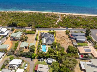 18 West Coast Drive, Binningup WA 6233