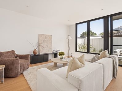 15C Thomas Street, Nedlands WA 6009