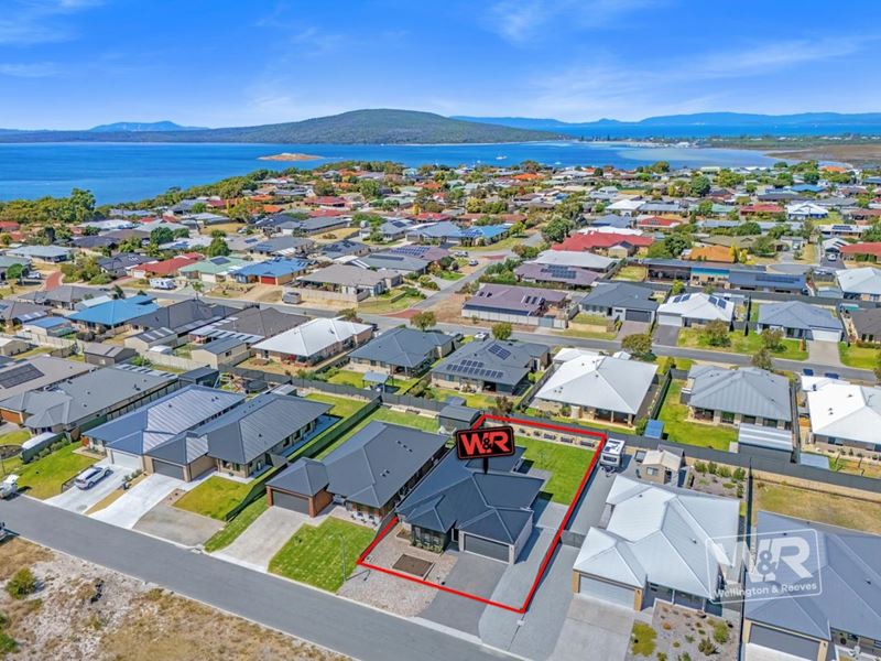 21 Compass Boulevard, Bayonet Head