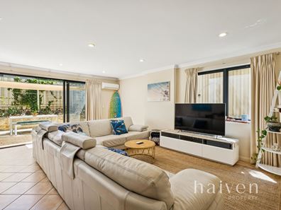 7/98 Stirling Highway, North Fremantle WA 6159