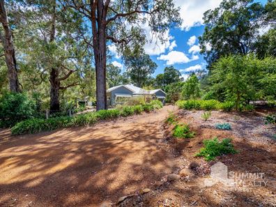 25 Livingstone Heights, Roelands WA 6226