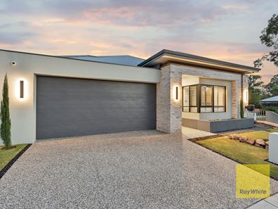 28 Edmonton Parade, Bushmead WA 6055